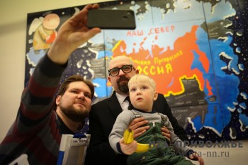 Открытие выставки Васи Ложкина  "Восход нового Солнца" в Нижнем Новгороде
