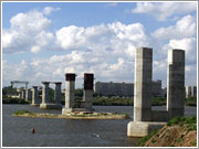 Нижегородское правительство рассчитывает в 2007 году получить до 500 млн. рублей из федерального бюджета на продолжение строительства метромоста