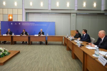 Дмитрий Медведев провёл совещание по перспективам развития НЦФМ в Сарове Нижегородской области