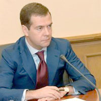 Доходы Медведева за 2008 год превысили 4 млн. рублей