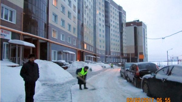 Лучшие дворники Калининского района в январе 2017 года определены в Чебоксарах Лучшие дворники Калининского района в январе 2017 года определены в Чебоксарах