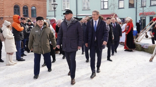 Дмитрий Чернышенко: "8 млрд рублей будет направлено регионам в 2023-2024 годах на программу строительства модульных отелей"