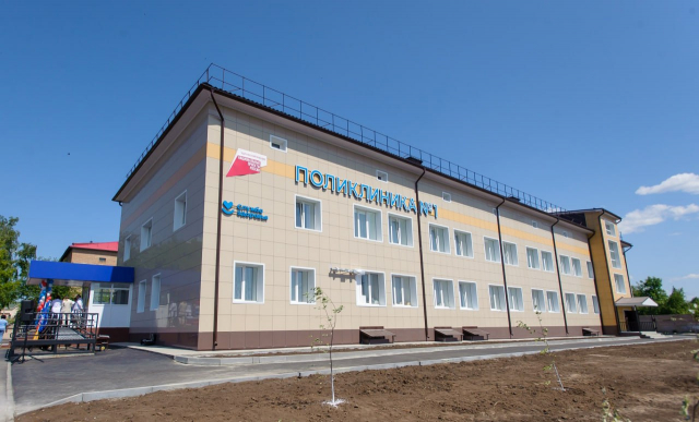 Денис Паслер оценил качество ремонта в поликлинике в Бугуруслане