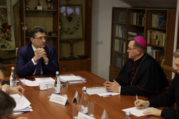 Глеб Никитин обсудил развитие Студеного квартала с католической церковью