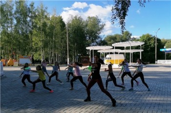 Оздоровительные занятия организованы на открытых площадках Чебоксар