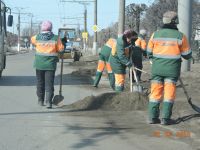 
Более 100 рабочих ежедневно задействовано на уборке улиц в Чебоксарах


