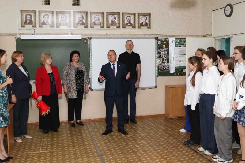 Музей СВО "Герои нашего времени" открыли в нижегородской школе № 140