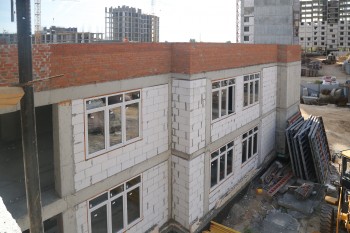 Готовность детского сада в микрорайоне Новая Кузнечиха в Нижнем Новгороде составляет 50%