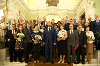 Церемония вручения государственных наград прошла в усадьбе Рукавишниковых в Нижнем Новгороде 11 июля