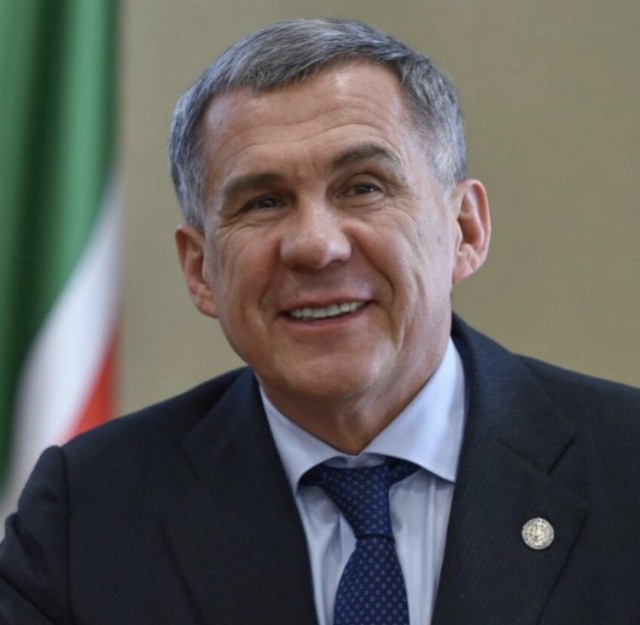 Радий Хабиров возглавил медиарейтинг глав ПФО в апреле