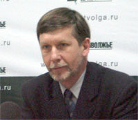 Существует взаимосвязь между переносом даты муниципальных выборов и окончанием в августе 2010 года срока полномочий Шанцева, считает Дахин
