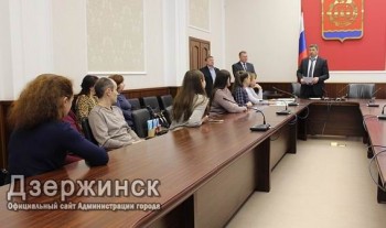 Еще семь молодых семей в Дзержинске Нижегородской области получили свидетельства о праве на получение соцвыплат на приобретение жилья