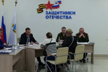 Губернатор Роман Бусаргин встретился с семьями саратовских бойцов СВО Губернатор Роман Бусаргин встретился с семьями саратовских бойцов СВО