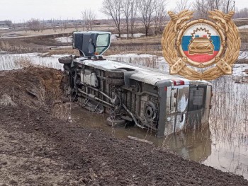 Четверо несовершеннолетних пострадали в ДТП с автобусом в Саратовской области