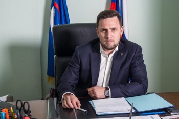 "Мы придерживаемся основных принципов предварительного голосования - конкурентность, открытость и легитимность", - Алексей Антонов
