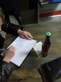 Ночной рейд на предмет выявления нарушений в области продажи алкогольной продукции прошел на 8 предприятиях торговли и общепита в Чебоксарах
