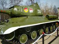В Сарове военно-патриотический клуб "Мужество" завершил работы по обновлению танка ИС-2