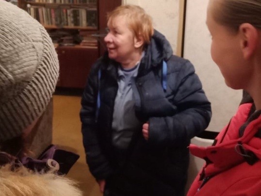 Нижегородские волонтёры спасли ушедшую в метель бабушку в тапочках Нижегородские волонтёры спасли ушедшую в метель бабушку в тапочках