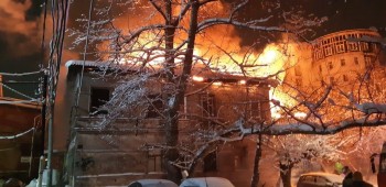 Пожар на Б. Покровской в центре Нижнего Новгорода локализован на площади 600 кв. м.