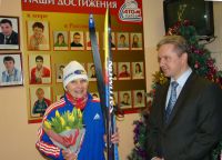 Глава администрации Сарова Димитров поблагодарил тренеров-родителей лыжницы Седовой