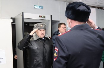Юрий Арсентьев посетил реорганизованный отдел МВД в Арзамасе