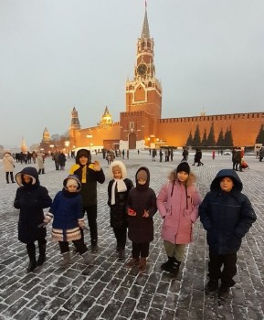 Воспитанники кстовского социально-реабилитационного центра "Алый парус" впервые побывали в Москве