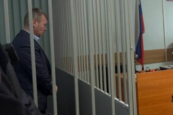 Суд арестовал ижевского чиновника, обвиняемого во взятке в 200 тыс. рублей