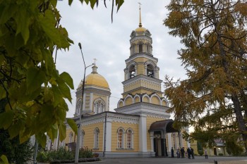Кафедральный собор освятили в Энгельсе Кафедральный собор освятили в Энгельсе