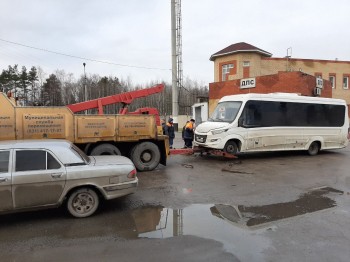 Два автобуса нелегального перевозчика арестованы в Нижегородской области