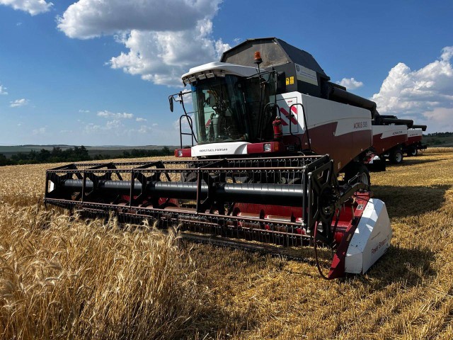 Аграрии Оренбуржья намолотили более 2 млн т. зерна