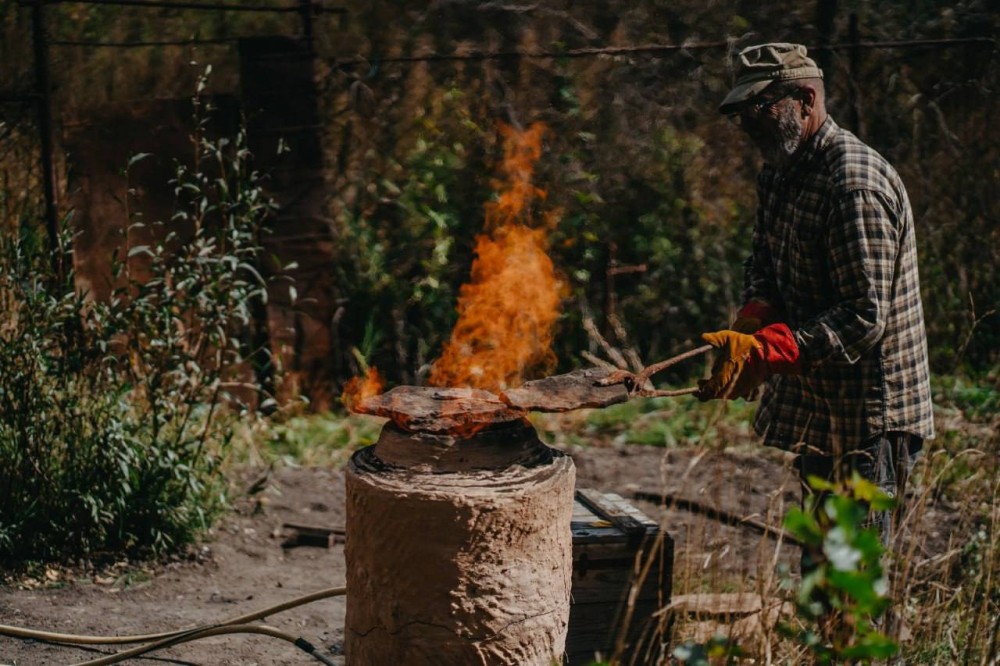 Древнюю технологию выплавки меди из каргалинских руд воспроизвели в Оренбуржье