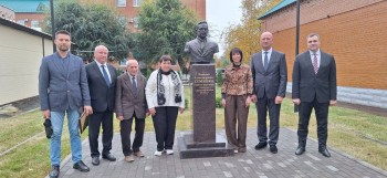 Бюст Николая Семашко установили в Бузулукской БСМП