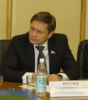 Депутаты Госдумы планируют принять бюджет страны на 2008 год до конца июня – Лихачев