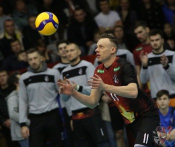 Связующий сборной Латвии по волейболу Денисс Петровс продолжит играть в нижегородском АСК в новом сезоне