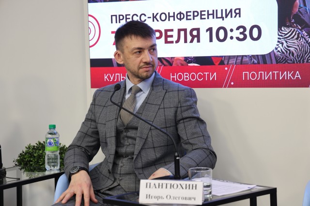 фото: Александр Воложанин