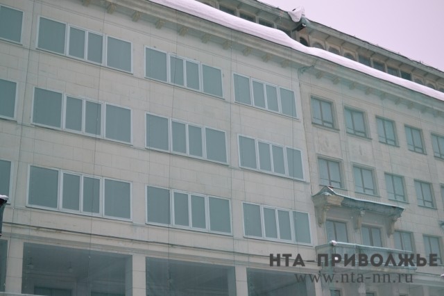 Суд разрешил реконструкцию здания бывшей гостиницы "Россия" под жилой дом с парковкой