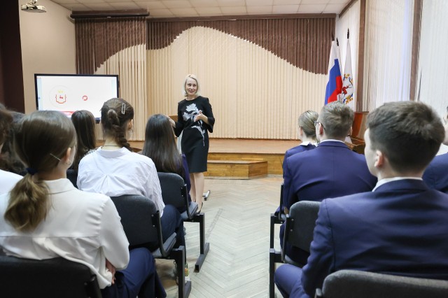 Светлана Гуляева провела встречу с нижегородскими школьниками в рамках проекта "Я - для города, город - для меня"