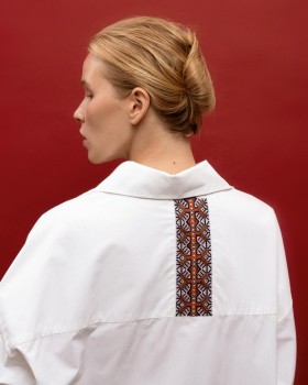 Марийская вышивка украсила ткани от GUCCI Марийская вышивка украсила ткани от GUCCI