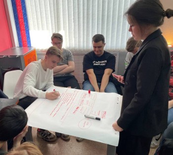 "Молодая Гвардия" проводит в нижегородских муниципалитетах стратсессии с представителями молодежи