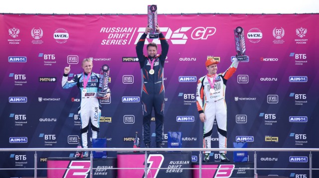 Аркадий Цареградцев взял "серебро" на III этапе RDS GP на Нижегородском кольце Аркадий Цареградцев взял "серебро" на III этапе RDS GP на Нижегородском кольце
