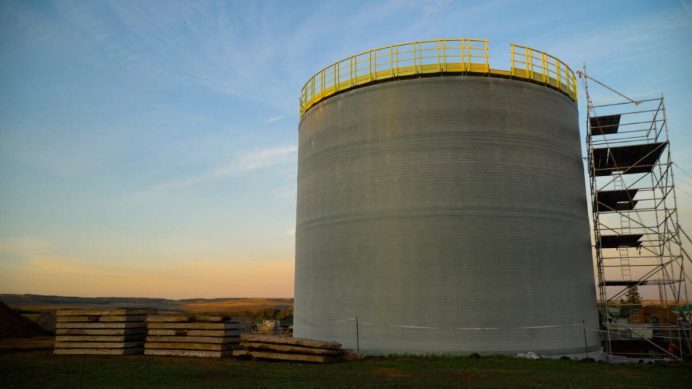 Рекордный цельнокомпозитный резервуар для нефти построили в Татарстане