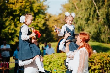 Родителей допустят на уличные школьные линейки в Чебоксарах