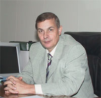 Доход Ульянова в 2009 году составил  2,2 млн. рублей