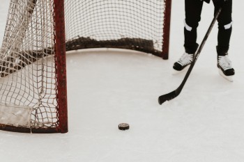 КХЛ приняла решение не проводить оставшиеся матчи чемпионата 