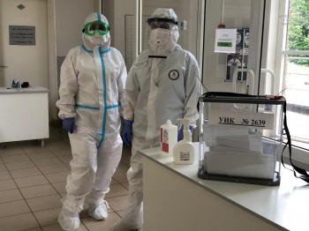 "Пациенты были очень рады, что у них появилась возможность проголосовать прямо в больнице", - Юлия Гаревская
