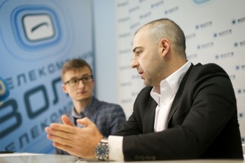 Основатель Fresh Auto провел пресс-конференцию, где прокомментировал ситуацию с продажей автомобиля нижегородки 