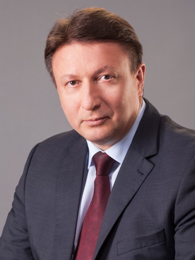 "Профессия учителя будет набирать популярность и педагогическое сообщество будет пополняться молодыми специалистами", - Олег Лавричев "Профессия учителя будет набирать популярность и педагогическое сообщество будет пополняться молодыми специалистами", - Олег Лавричев