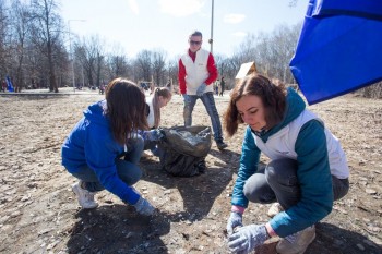 &quot;Единая Россия&quot; провела субботники в Нижнем Новгороде