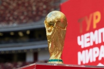 Кубок Чемпионата мира по футболу встретили в Самаре