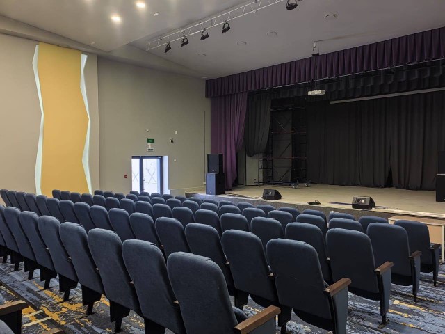 Готовность ДК в поселке Тоцкое-2 в Оренбуржье превышает 95%